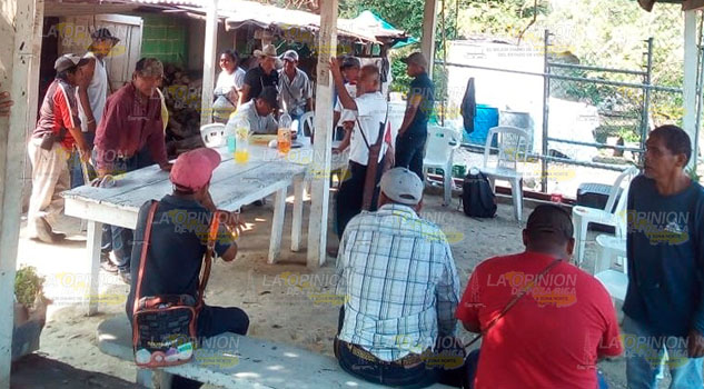 Controversia en ejidos por aplicación de usos y costumbres, advierten en Tuxpan
