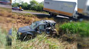 Familia sufre accidente carretero en Costa Esmeralda Familia sufre accidente carretero en Costa Esmeralda