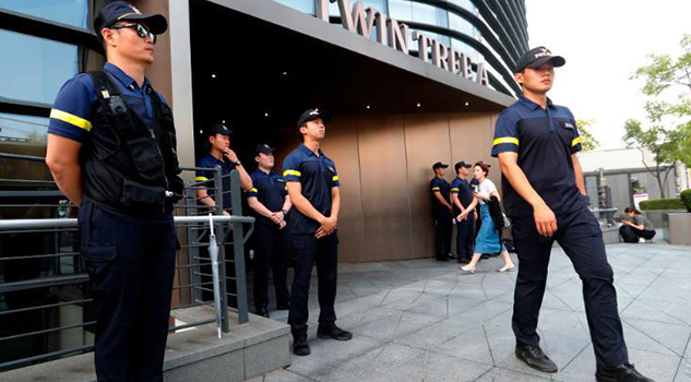 Hombre de Corea del Sur se prende fuego afuera de la embajada japonesa en Seúl