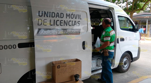 Llega unidad móvil de licencias de conducir a Coatzintla