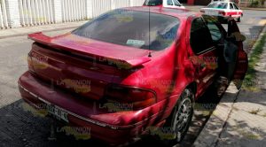 Localizan vehículo abandonado y con las puertas abiertas en Poza Rica