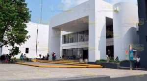 Macheteo a su mamá y a su esposa en Zontecomatlán Macheteo a su mamá y a su esposa en Zontecomatlán