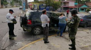 Operativo, retiran polarizado de automóviles
