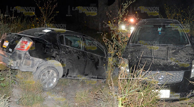 Se accidenta y abandona su vehículo en la vía Atlapexco - Calnali