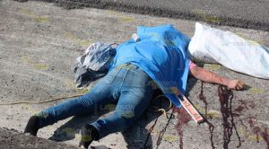 Un muerto y tres heridos en volcadura sobre la autopista Totomoxtle