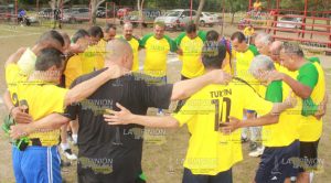 Palmas recuerdan título de los Barrios