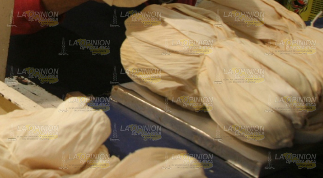 Industriales de la hoja de totomoxtle son inspeccionados por la PMA