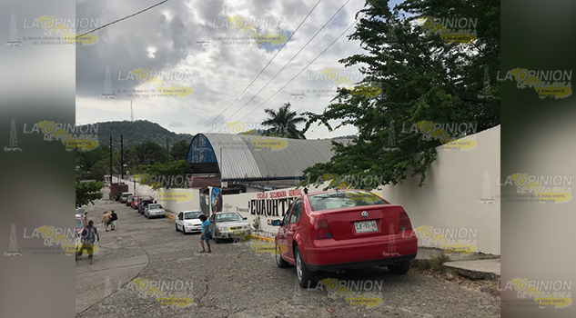 Urgente la regulación de escuelas en el municipio Tihuateco