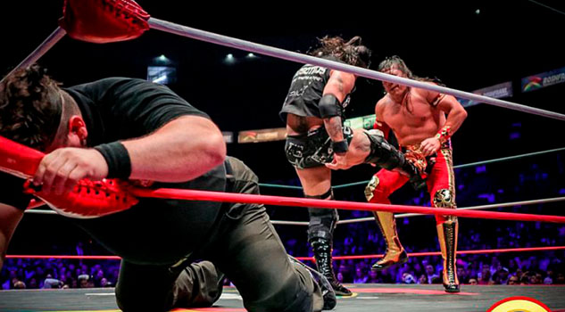 Último Guerrero se llevó la lucha contra Ciber por descalificación