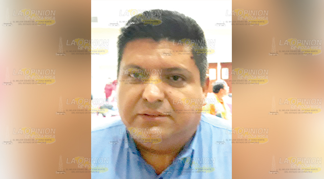Alcalde beneficia a su familia con obra