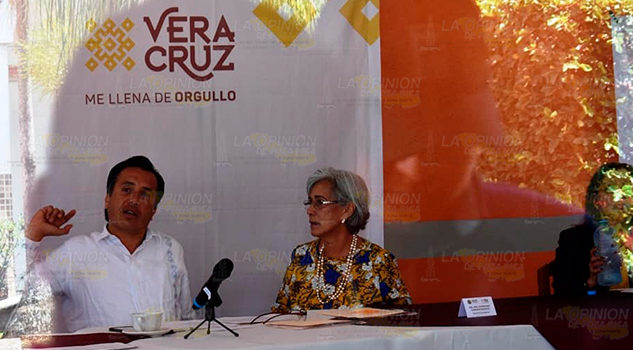 Gobernador Cuitláhuac García Jiménez da respuesta rápida a intensa fumigación en la zona centro de Tlapacoyan