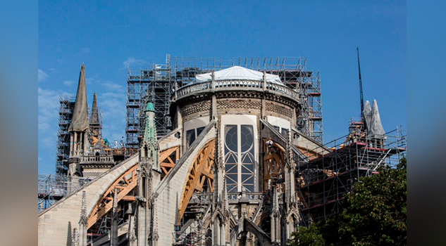 Por ola de calor, catedral de Notre Dame corre el riesgo de colapsar