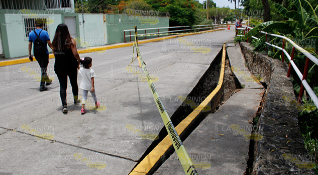 Aún no reparan puente dañado