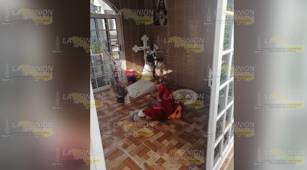 Amantes de lo ajeno causan daños en cementerio de Tihuatlán Amantes de lo ajeno causan daños en cementerio de Tihuatlán