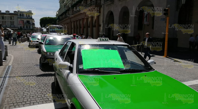Demandan choferes mesa de trabajo contra inseguridad