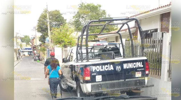Exhiben en redes a policías de Tecolutla