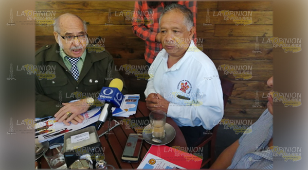 En hospitalización, dos de los bomberos quemados