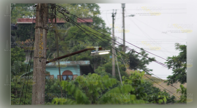 Exigen mejora de alumbrado en Poza Rica