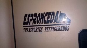 Impacta y derriba poste de luz en Papantla Impacta y derriba poste de luz en Papantla