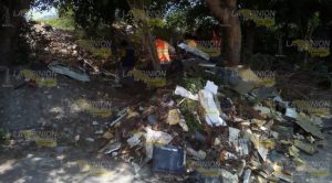 Limpian basurero a cielo abierto en La Morelos