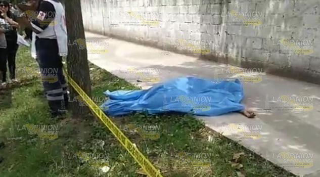 Masculino se desvaneció en la vía publica y falleció en Martínez de la Torre