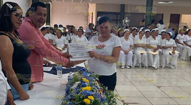 Misión Cultural educa y capacita para el trabajo en Coatzintla