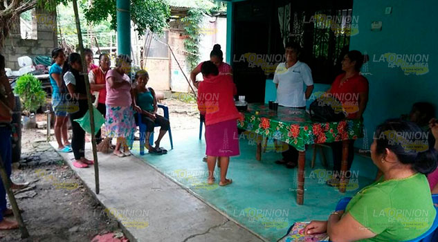 Mujeres de Castillo de Teayo aprenden oficios para mejorar sus ingresos familiares Mujeres de Castillo de Teayo aprenden oficios para mejorar sus ingresos familiares
