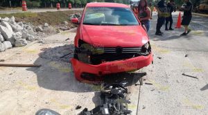 Obrero atropellado sobre la autopista México - Tuxpan Obrero atropellado sobre la autopista México - Tuxpan