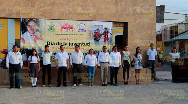 Reconocen autoridades de Coatzintla el papel de los jóvenes Reconocen autoridades de Coatzintla el papel de los jóvenes