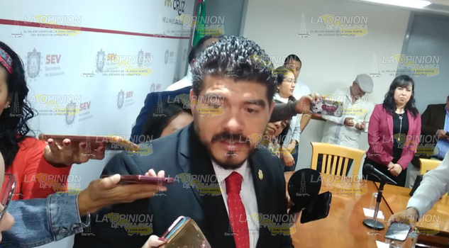 Sigue el tráfico de bases magisteriales en el sistema educativo estatal