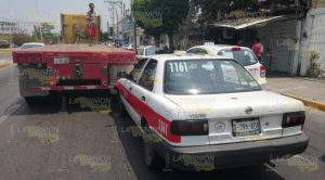 Taxista se estampó contra un remolque de tráiler en frente a Garibaldi