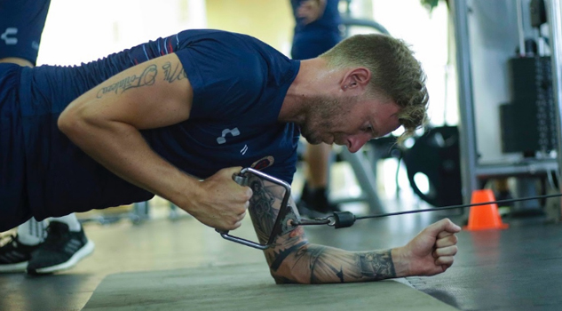 Tiburones inician preparación para visitar a Pumas