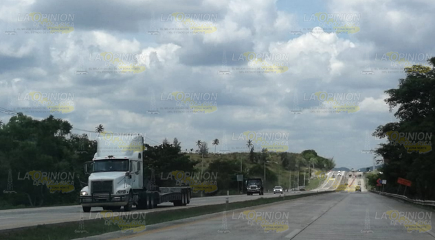 Tres vidas han cobrado accidentes carreteros en Verano en Tuxpan