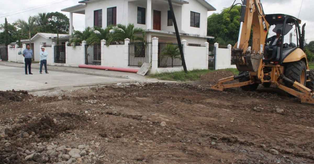 Alcalde de Naranjos supervisa obras
