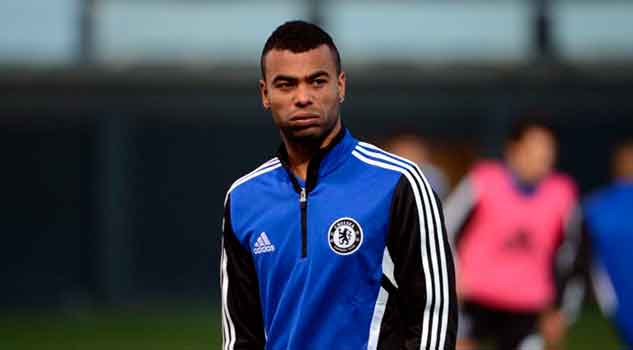 Ashley Cole anuncia su retiro de las canchas