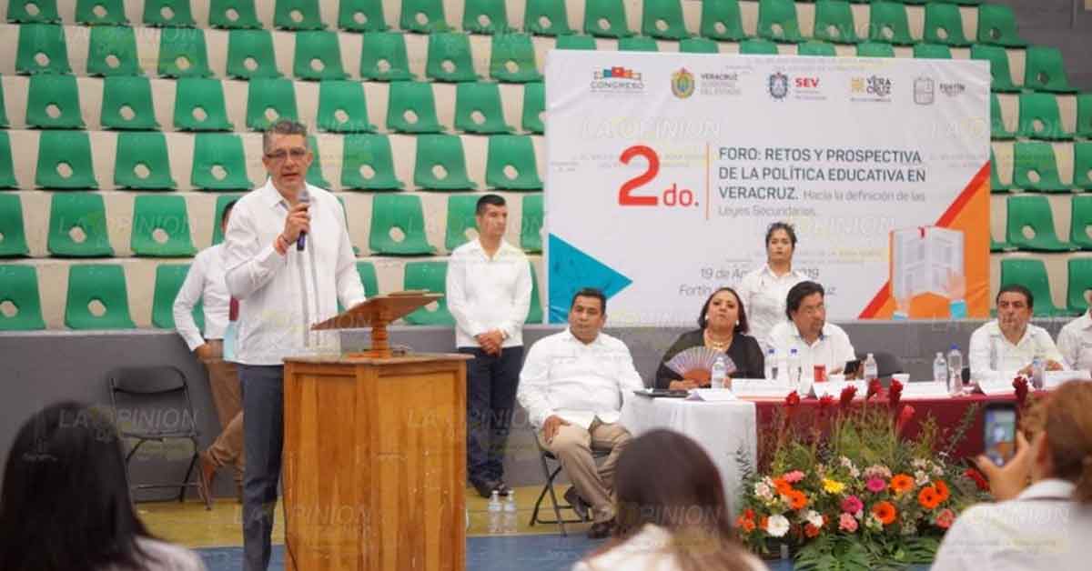 Continúan actividades del Foro Retos y Prospectiva de la Política Educativa