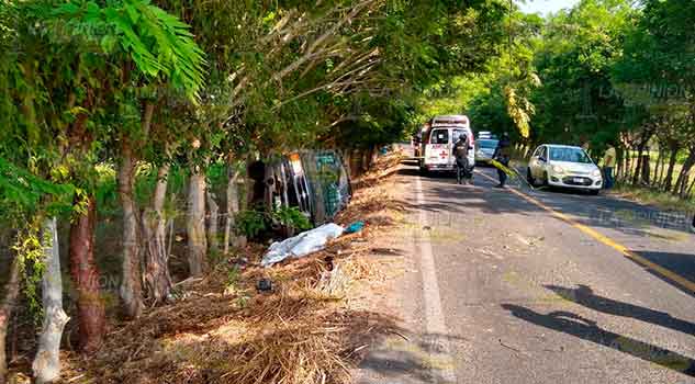 Mortal volcadura sobre la ruta Zamora-Tecolutla