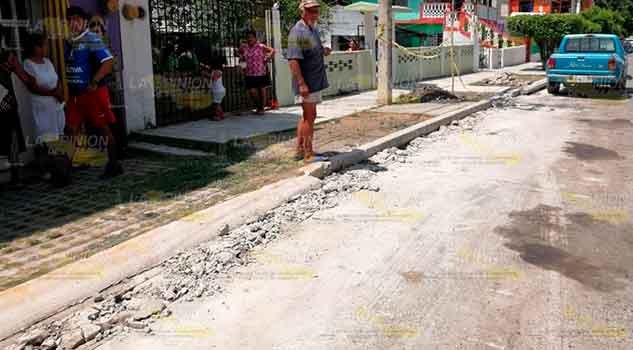 Habitantes se manifiestan por construir Hi-Bye en la Petromex