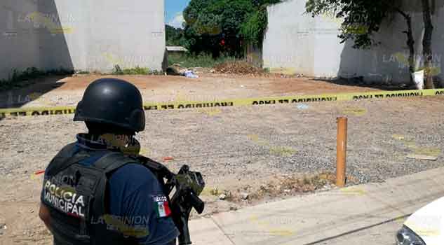 Muere en un estacionamiento de Tuxpan