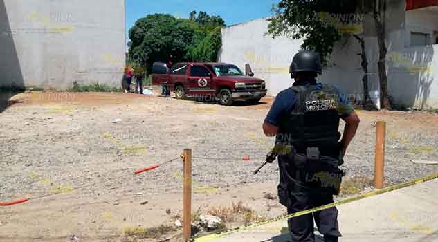 Muere en un estacionamiento de Tuxpan