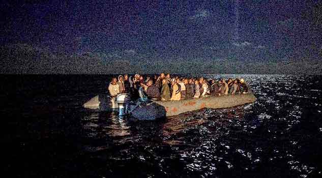 Más de 300 migrantes rescatados frente a la costa de Libia