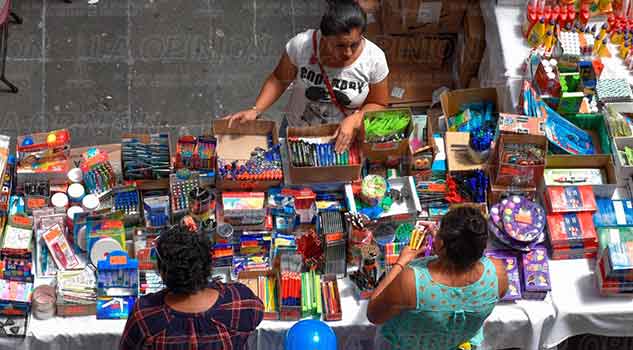 Onerosas y abusivas las listas de vuelta a la escuela