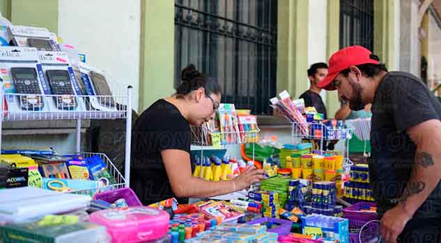 Onerosas y abusivas las listas de vuelta a la escuela
