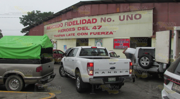 Sanean Mercado H. del 47 de Tuxpan