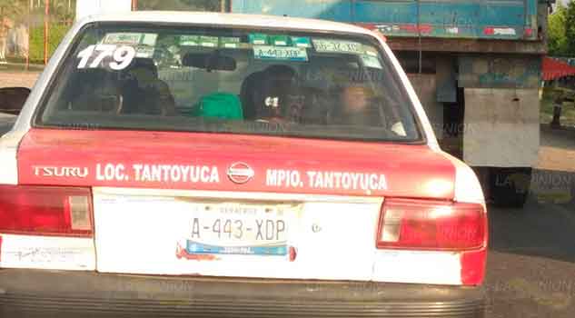 Taxistas son solapados por autoridades en Tantoyuca