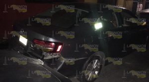 ¡Estrella automóvil en un Jetta estacionado!