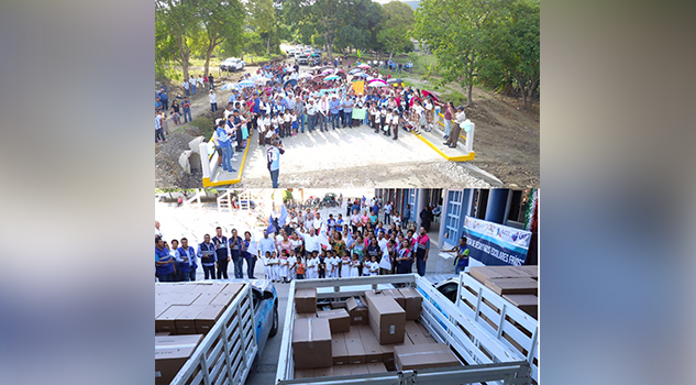 Inicia Jorge Vera gira de trabajo por el municipio de Álamo
