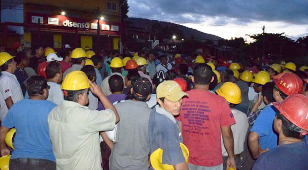 Explotan a cañeros; toman 19 ingenios