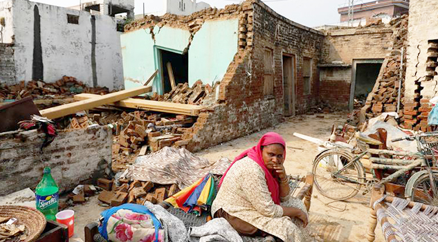 Ascienden a 37 los muertos y a 500 los heridos en el terremoto en Pakistán