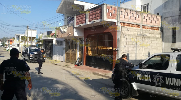 Hallan muerta a una mujer al interior de su casa en Tuxpan